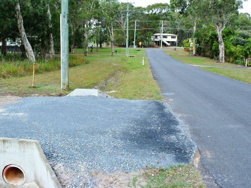 9 Benowa Street, Macleay Island QLD 4184