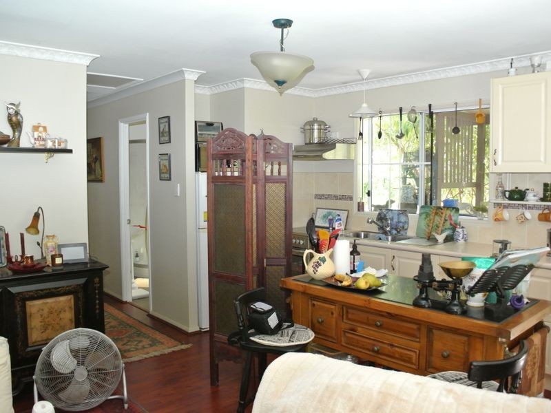 13 Eumina Street, Macleay Island QLD 4184