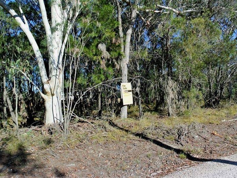 24 Florence Street, Macleay Island QLD 4184