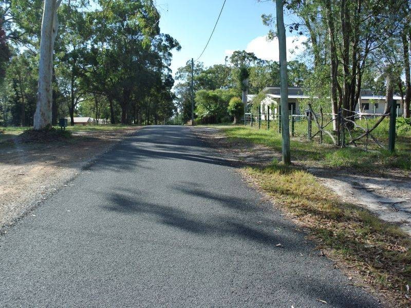 12 President Terrace, Macleay Island QLD 4184