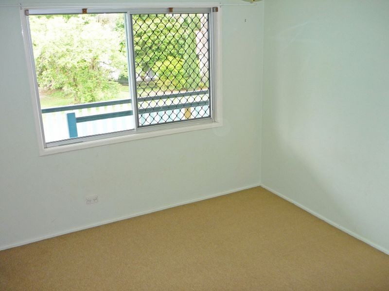 15 Hamilton Pde, Macleay Island QLD 4184