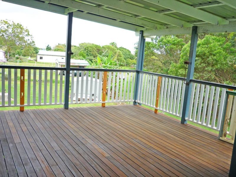 15 Hamilton Pde, Macleay Island QLD 4184