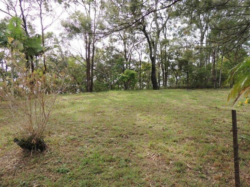75 Perulpa Drive, Lamb Island QLD 4184