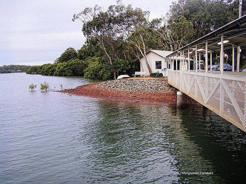 75 Perulpa Drive, Lamb Island QLD 4184