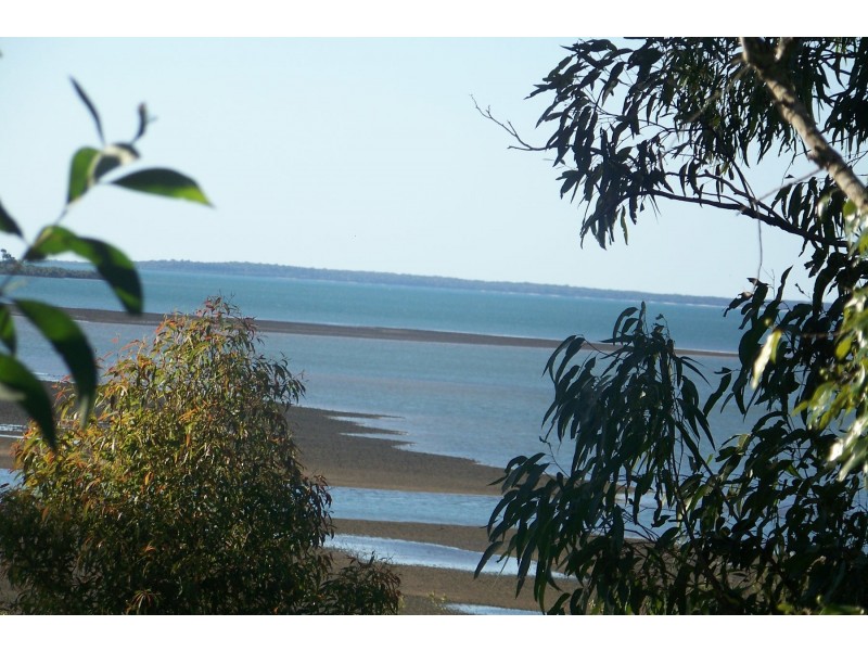 75 Perulpa Drive, Lamb Island QLD 4184
