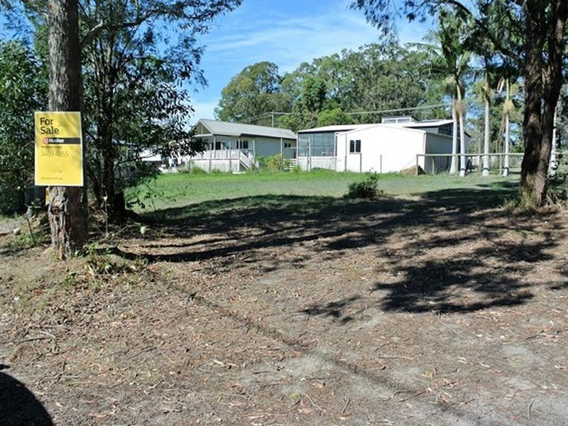 4 Orange Crt, Macleay Island QLD 4184