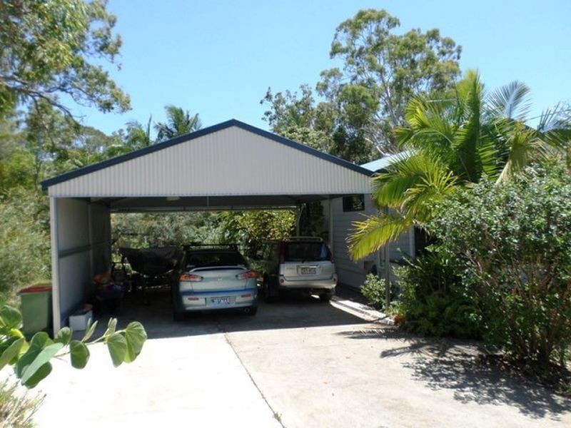 27 Kooberry Street, Macleay Island QLD 4184