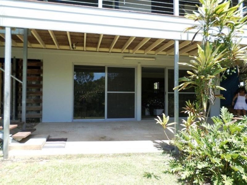 27 Kooberry Street, Macleay Island QLD 4184