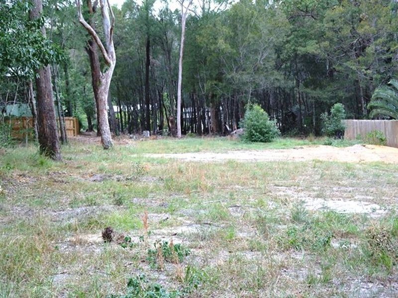 4 President Terrace, Macleay Island QLD 4184