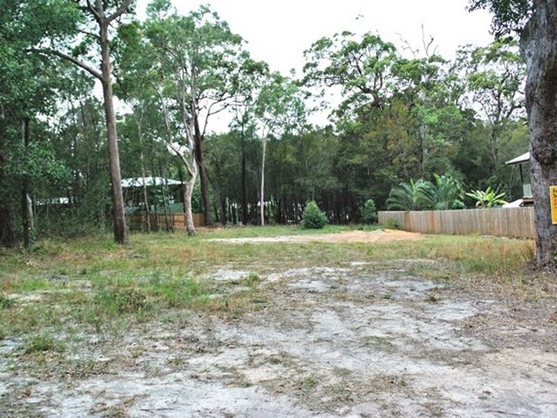 4 President Terrace, Macleay Island QLD 4184