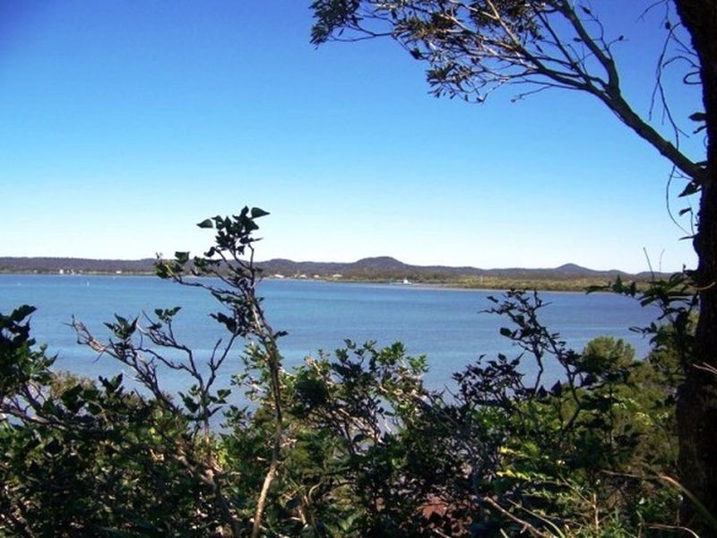 32 Tina Avenue, Lamb Island QLD 4184