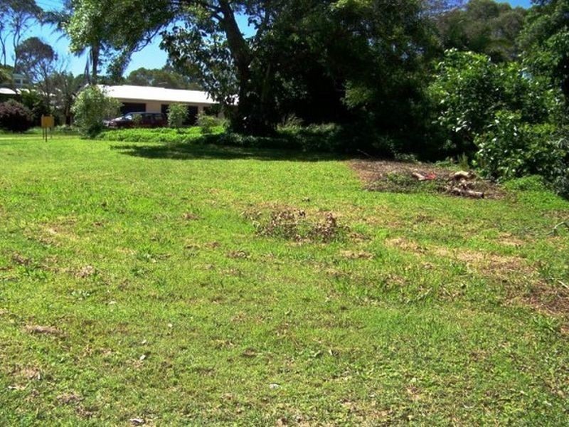 32 Tina Avenue, Lamb Island QLD 4184