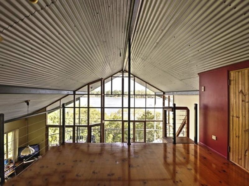 12 Russell Terrace, Macleay Island QLD 4184
