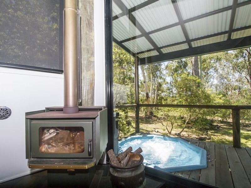20 The Esplanade, Karragarra Island QLD 4184