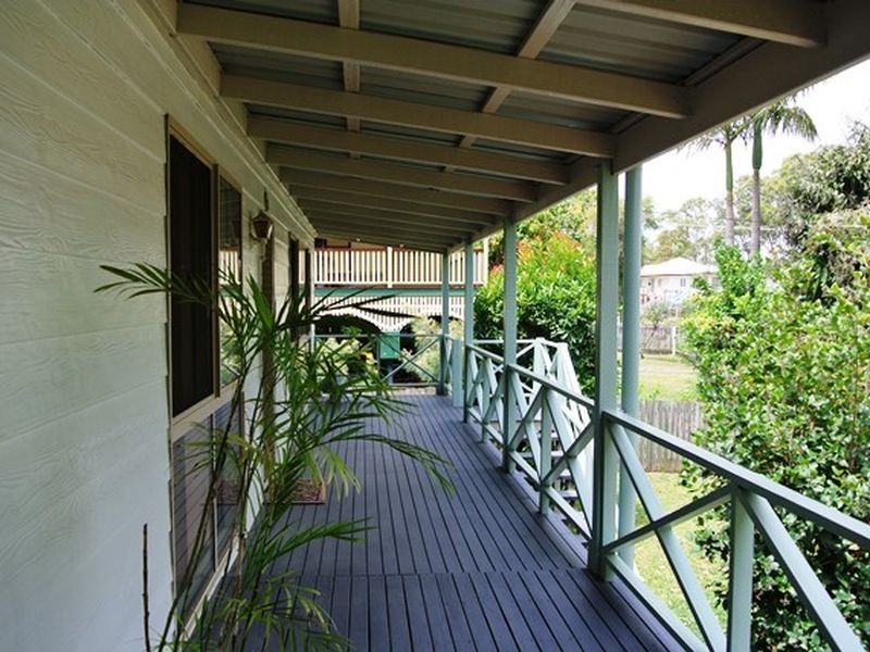 33 Charles Terrace, Macleay Island QLD 4184