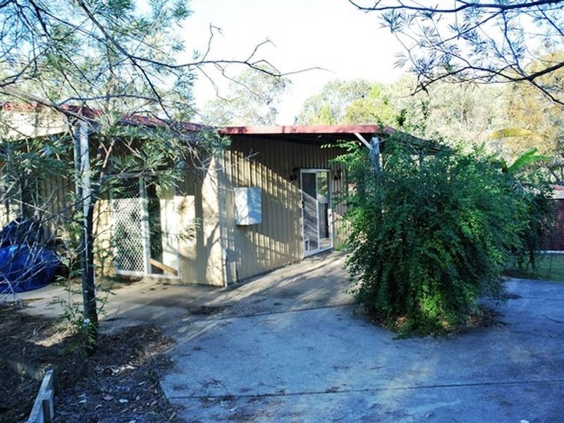 12 George Street, Macleay Island QLD 4184