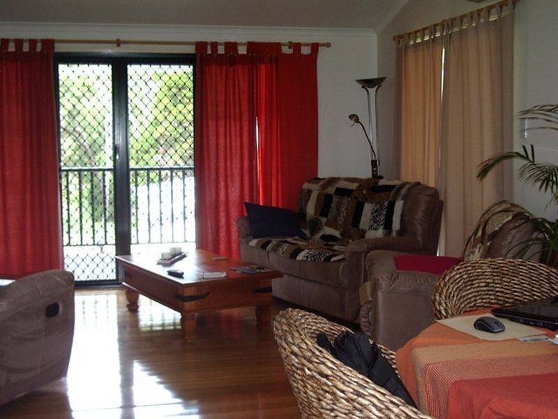 11 Cross Street, Macleay Island QLD 4184
