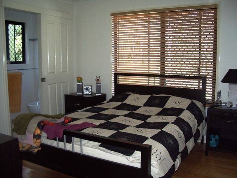 11 Cross Street, Macleay Island QLD 4184