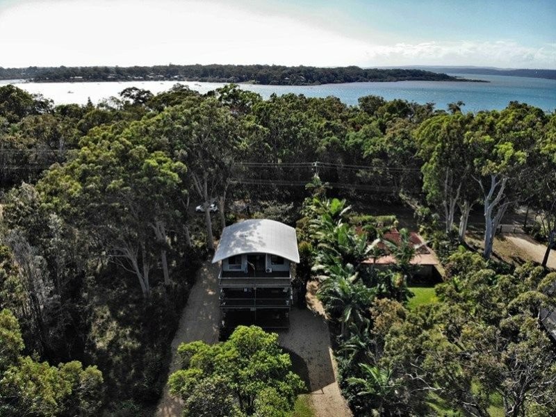 26 Treasure Island Avenue, Karragarra Island QLD 4184