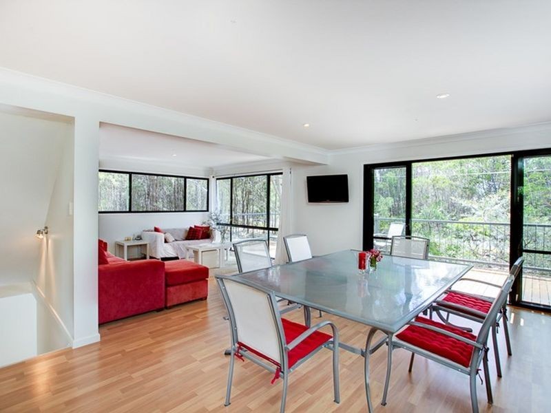 26 Treasure Island Avenue, Karragarra Island QLD 4184