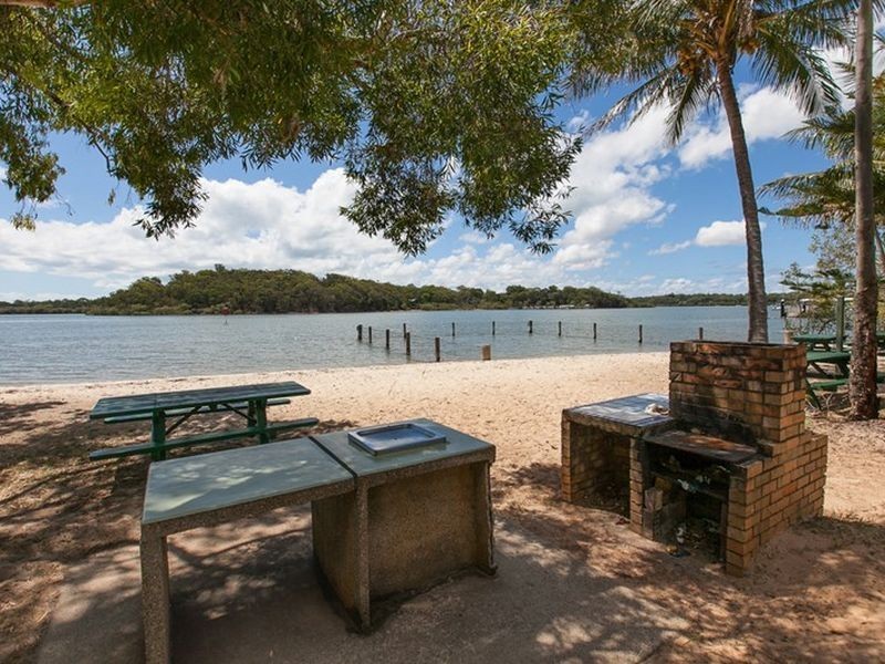 26 Treasure Island Avenue, Karragarra Island QLD 4184