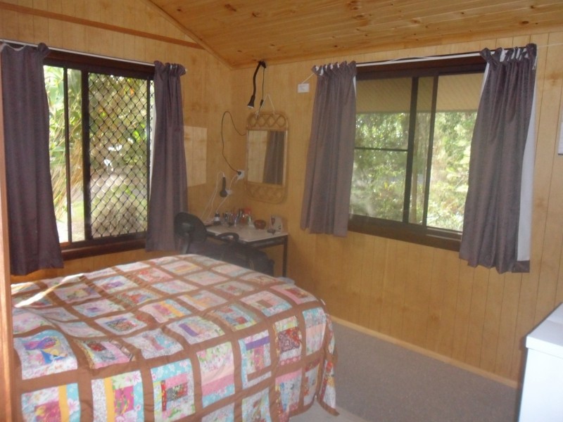 36 Treasure Island Avenue, Karragarra Island QLD 4184