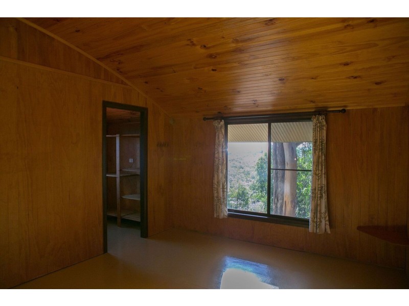 36 Treasure Island Avenue, Karragarra Island QLD 4184