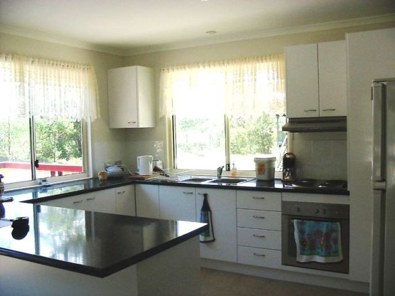 10 Hunters Street, Russell Island QLD 4184