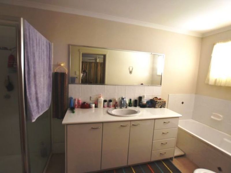 10 Hunters Street, Russell Island QLD 4184