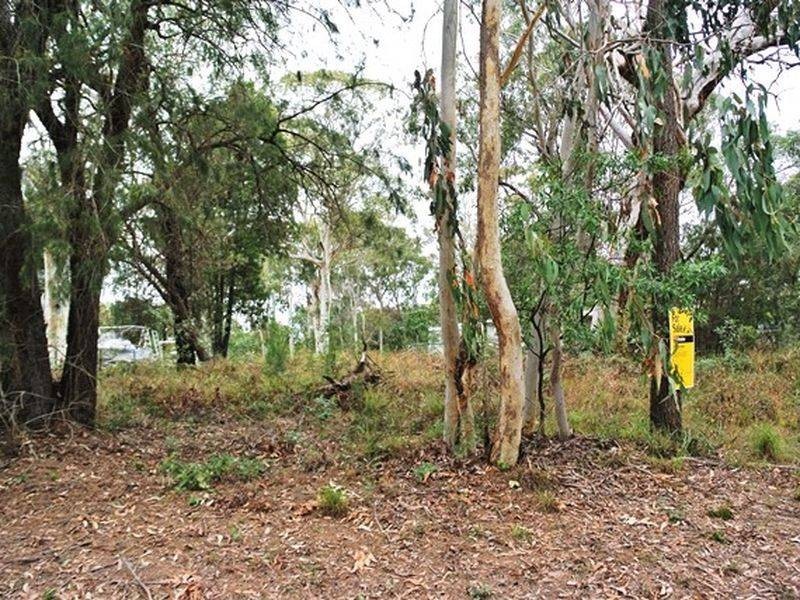 16 Tukkeri Street, Macleay Island QLD 4184