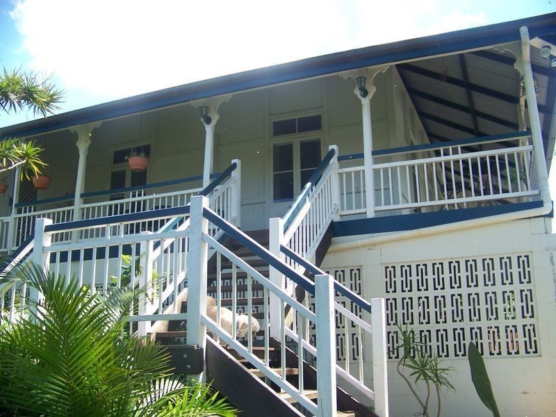 31 Cavendish St, Russell Island QLD 4184