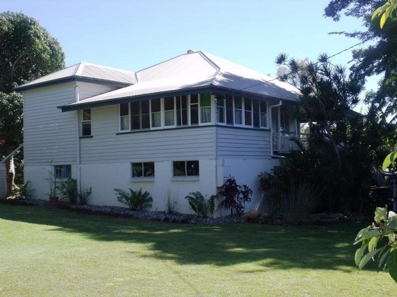 31 Cavendish St, Russell Island QLD 4184