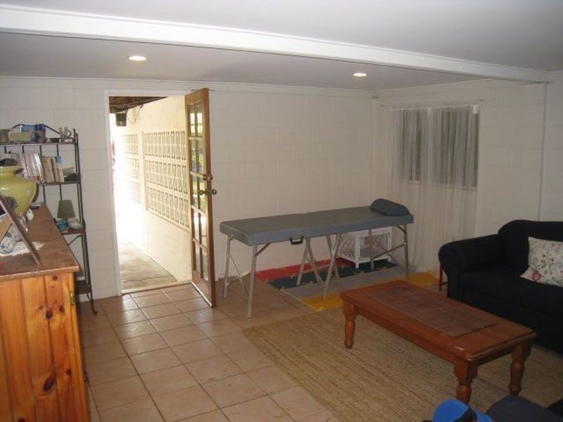 31 Cavendish St, Russell Island QLD 4184