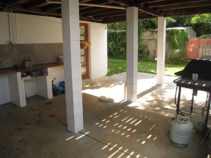 31 Cavendish St, Russell Island QLD 4184