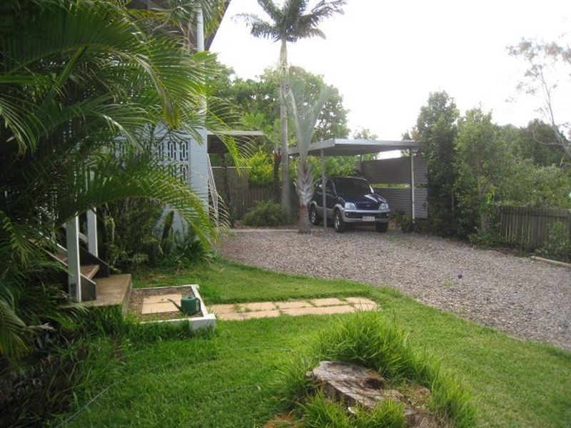 31 Cavendish St, Russell Island QLD 4184