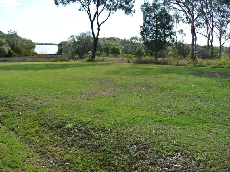 50 Charles Tce, Macleay Island QLD 4184