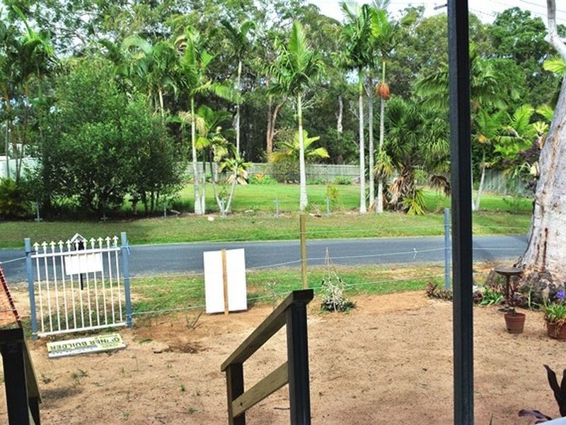 11 Barramundi Street, Macleay Island QLD 4184
