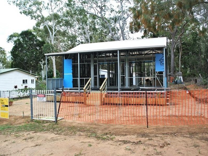 11 Barramundi Street, Macleay Island QLD 4184