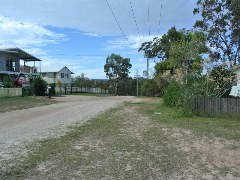 12 Percival Street, Macleay Island QLD 4184