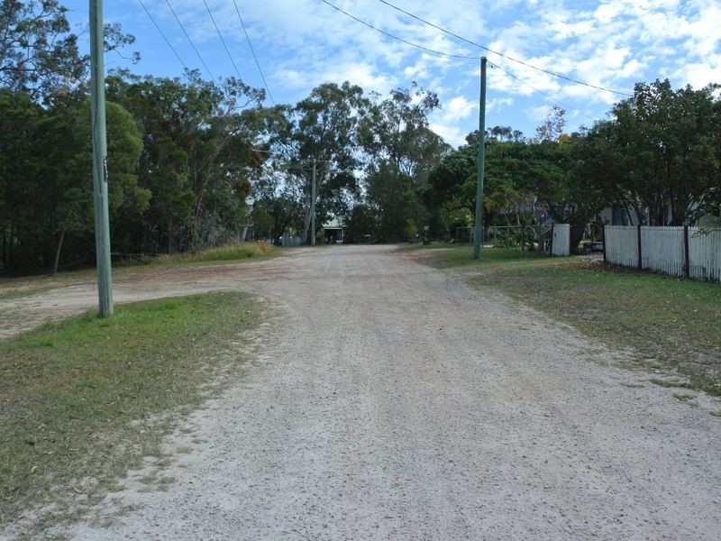 12 Percival Street, Macleay Island QLD 4184