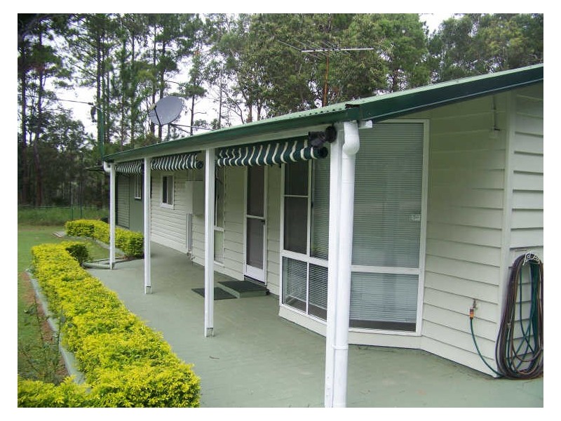 35 Nugent Street, Macleay Island QLD 4184