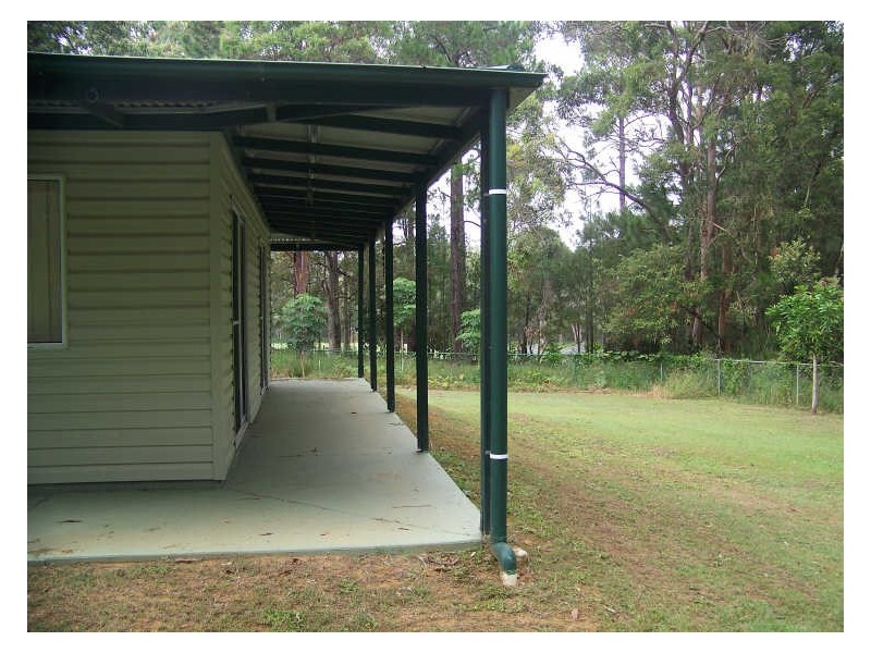 35 Nugent Street, Macleay Island QLD 4184