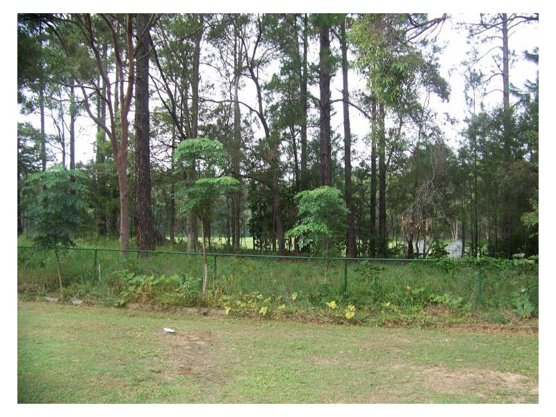 35 Nugent Street, Macleay Island QLD 4184