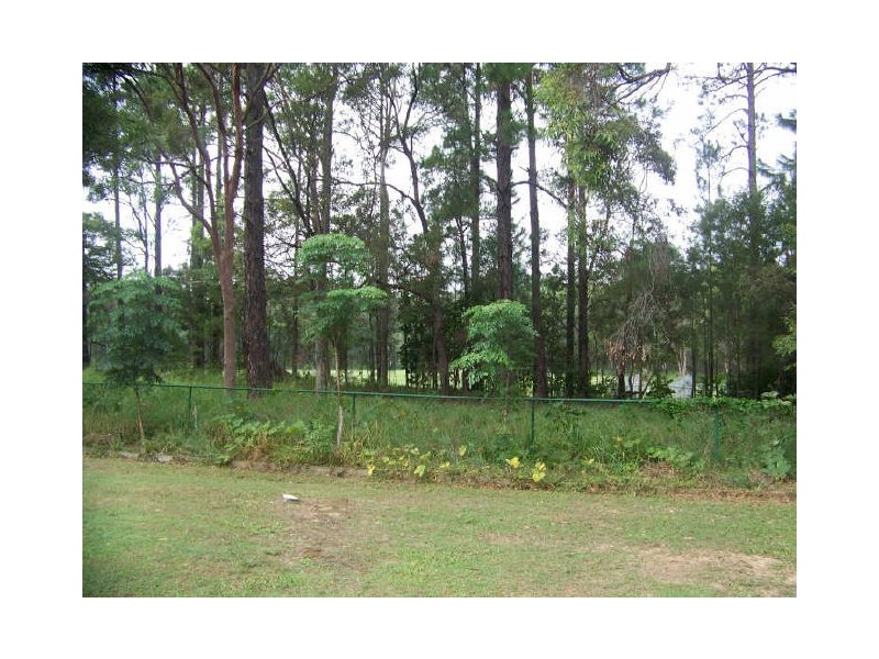 35 Nugent Street, Macleay Island QLD 4184
