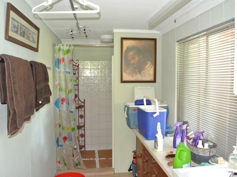 19 Eastbourne Terrace, Macleay Island QLD 4184