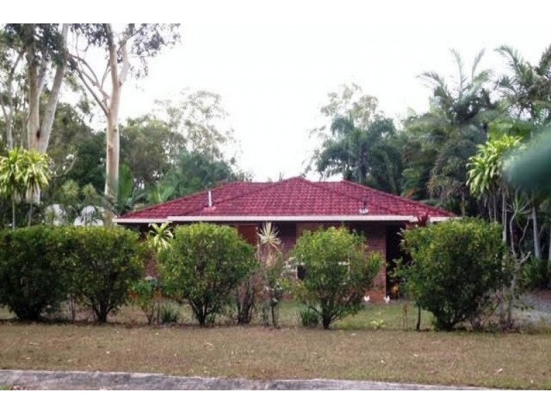 24 Treasure Island Avenue, Karragarra Island QLD 4184