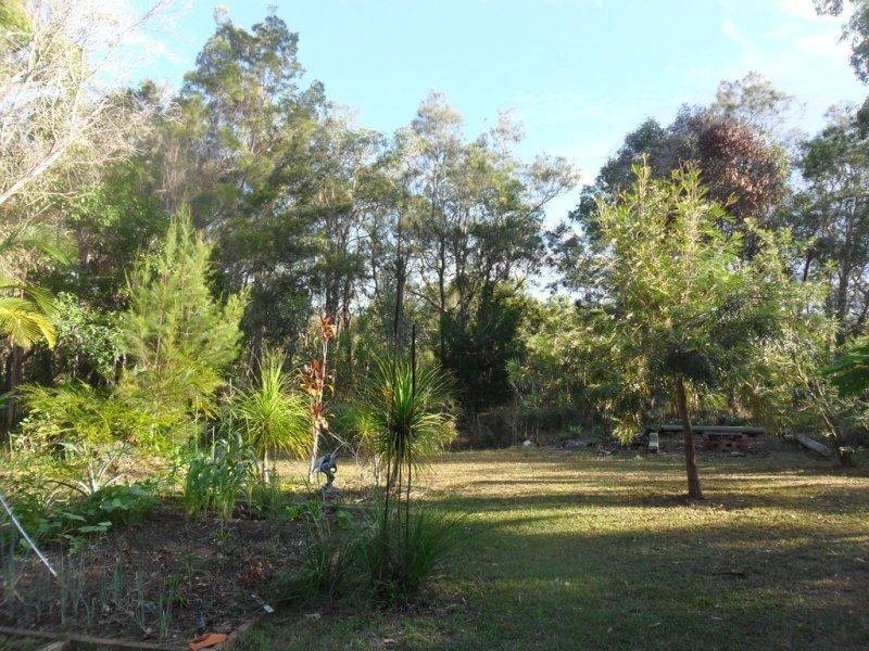 24 Treasure Island Avenue, Karragarra Island QLD 4184