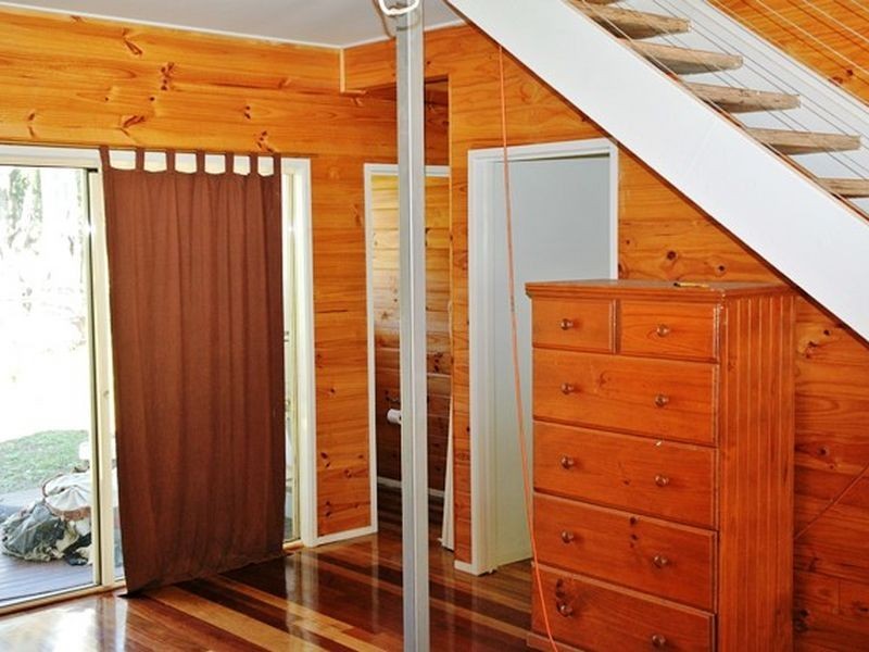 36 Blue Bay Crescent, Macleay Island QLD 4184