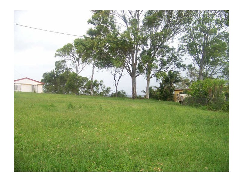 139 Lucas Drive, Lamb Island QLD 4184