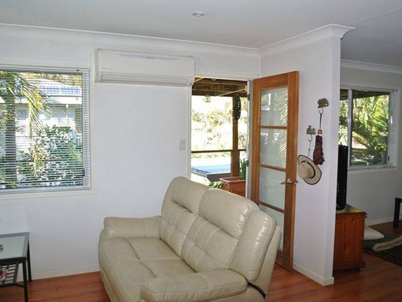 20 Devaney Street, Macleay Island QLD 4184